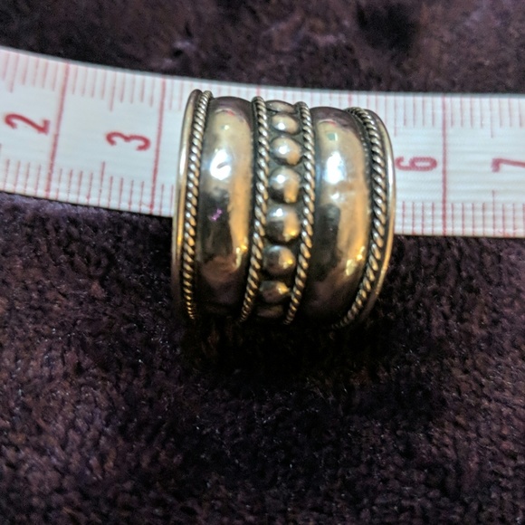 Silver ring - Picture 2 of 2